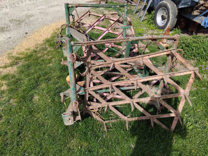 Bild 2:Egge (klappbar)