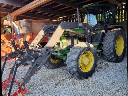 John Deere Traktor mit Frontlader 2850