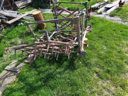 Bild 3:Egge (klappbar)