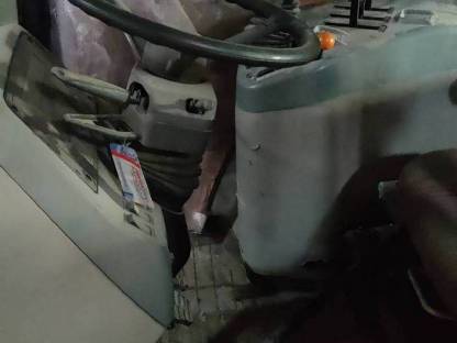 Bild 3:Case MX170 Kabine