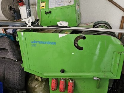 Bild 2:Serviceanlage für Ski und Snowboards