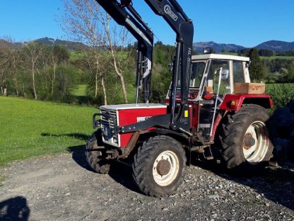Steyr 650 Allrad mit Frontlader