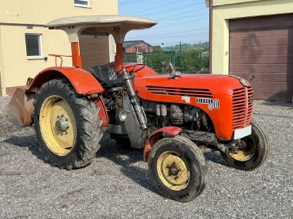 Verkaufe Steyr T288 Sturzdach, Frontlader und 2 Erdschaufeln