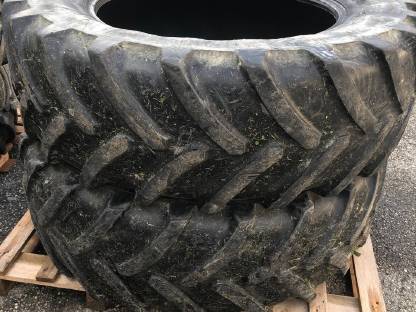 Traktorreifen 480/65R24 und 540/65R38