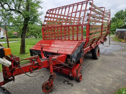 Bild 2:Pöttinger Ladewagen 25