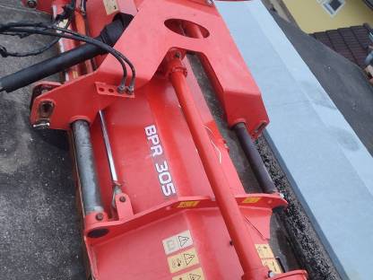 Bild 2:Kuhn Mulcher BPR 305