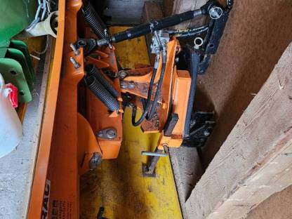 Bild 3:Hydrac Schneepflug