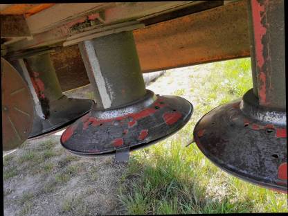 Bild 5:Pöttinger Trommelmähwerk Eurocat 275H