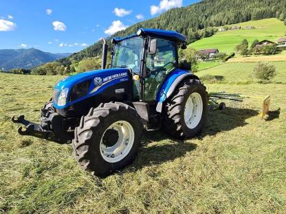 New Holland TD5 105