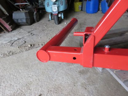 Bild 3:Neue Transportgabel für Rundballen von 1 m bis 1,85 m