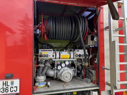 Bild 4:TLF-A 2000 Steyr 15S23