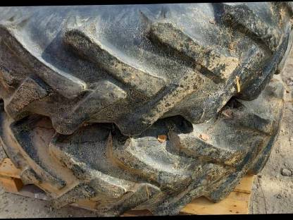 Bild 2:Zwilling Reifen 14,9/13-28 AS