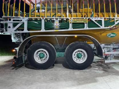 Güllefass Pflegeräder Mais