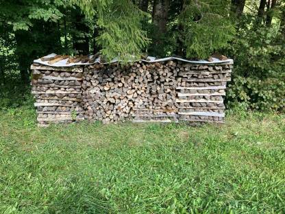 Bild 3:Brennholz als Meterware