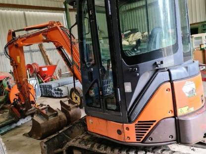 Bagger Hitachi ZX30U2