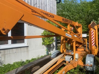 Bild 2:Anhängerbühne Blumenbecker 13,8 m