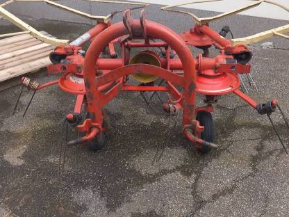 Bild 5:Kuhn Kreiselheuer GF 440