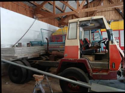Bild 2:Steyr Lkw mit Reservemotor