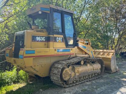 Bild 2:Laderaupe CAT 963C