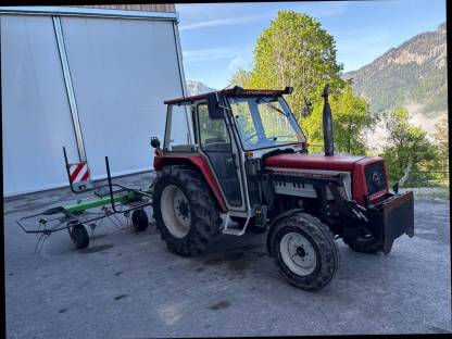 Lindner 1500 Traktor mit Zubehör