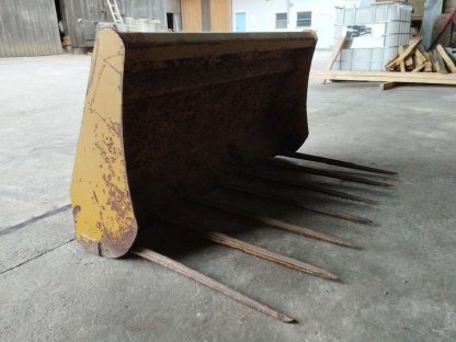 Bild 3:Mammut Frontlader Schaufel