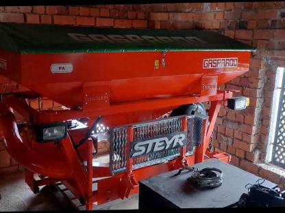 Bild 7:Gaspardo Manta MTR 9-reihig + Fronttank PA