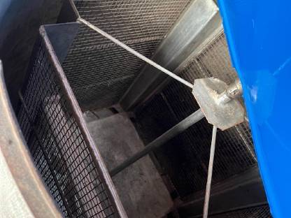 Bild 2:Honigschleuder