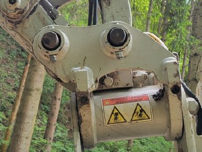 Bild 9:Takeuchi TB 216
