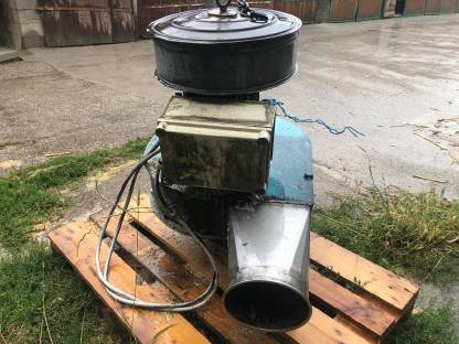 Bild 2:Mus Max Gebläse für Silofräse