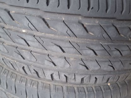 Bild 2:Verkaufe 2 Garnituren Reifen mit Stahlfelgen für Golf 6