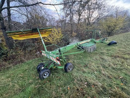 Bild 2:Schwader STOLL 1405S Seitenschwader Wurmschwader