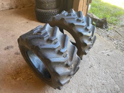 Reifen 19x8.00-10