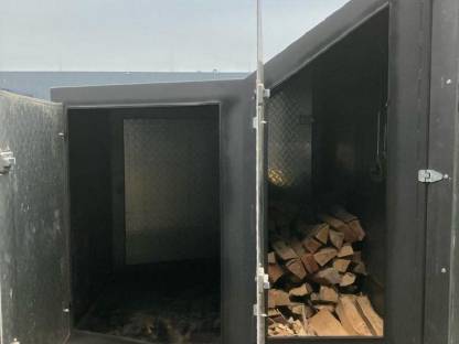Bild 8:Smoker Grill mit Straßenzulassung