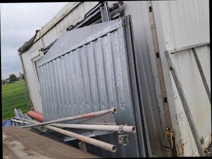 Blechgarage Sturmschaden
