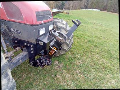 Bild 4:Fronthydraulik Steyr 968-975