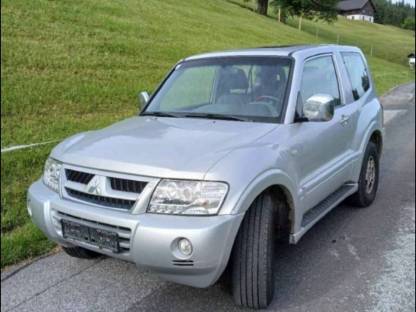 Mitsubishi Pajero SUV/Geländewagen