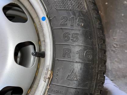 Bild 2:Winterreifen für Dacia