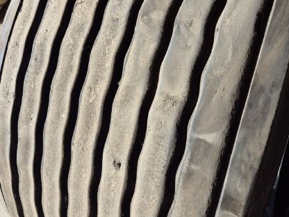 Bild 2:2 x 445/45R19,5 Anhängerreifen