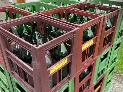 2 l Flaschen mit Kisten (Dopplerflaschen)
