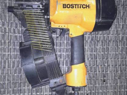Bild 2:Druckluftnagler Nagler Schussapparat Luftdrucknagler Bostitch