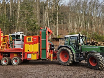 Lohnspalten mobil X-Spalter Brennholz
