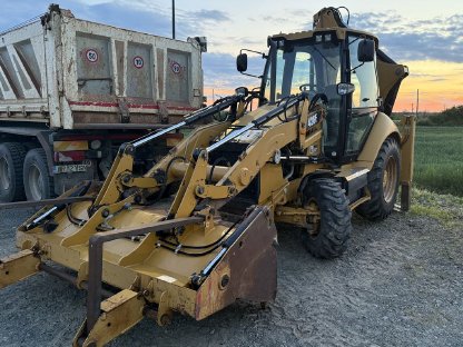 Bild 8:Baggerlader Caterpillar 428 F