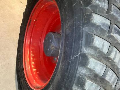 2x Nokian TRI2 480/65R28