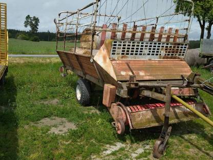 Bild 2:Alter Ladewagen