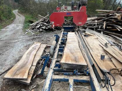 Bild 2:Sägewerk/mobile Blockbandsäge