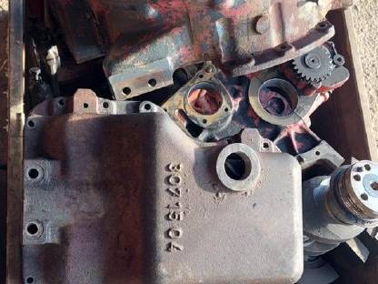 Bild 4:Steyr Motorteile