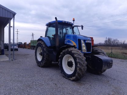 New Holland TG 230 Traktor