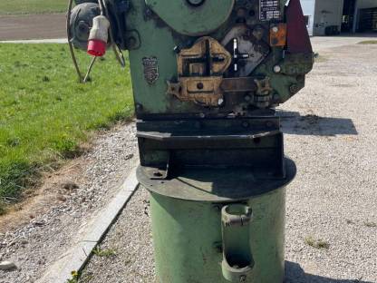 Bild 2:Profilstahlschere Peddy Peddinghaus