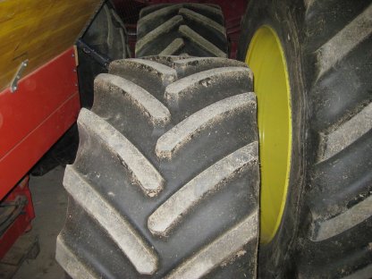 Bild 3:Reifen Michelin Axiobib 2