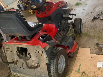 Bild 2:Castelgarden Allrad Aufsitzmäher XHX 102 Hydro